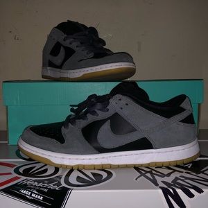 Nike sb dunk lows size 8 in men’s